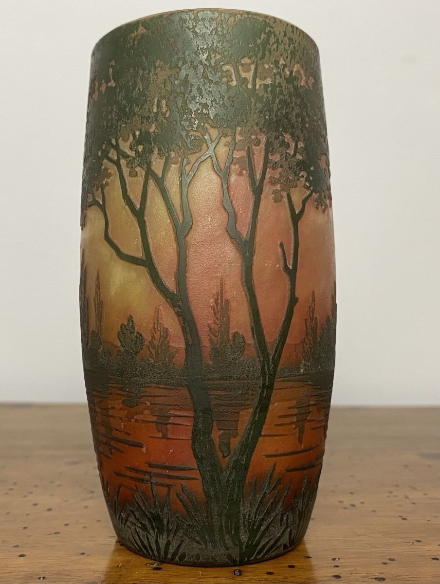 Daum - Small Vase With Vosges Decoration -photo-4