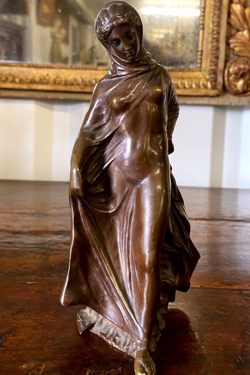 Bronze 19 I: Veiled Woman In The Antique-photo-5