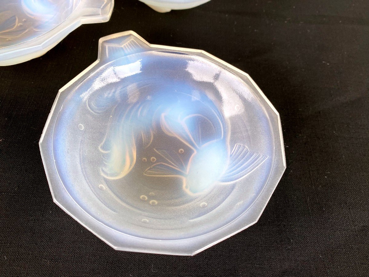 Suite Of 6 Opalescant Glass Cups In The Taste Of Sabino With Fish Decor-photo-3