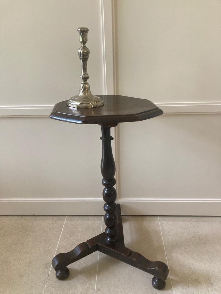 Guéridon Tripode Table à Encas Chêne Flandre XVIIe