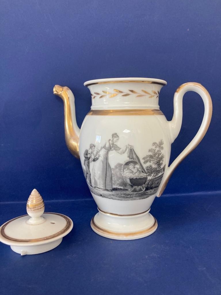 Porcelain Coffee Maker Grisaille Decor The Mother And The Child-photo-3