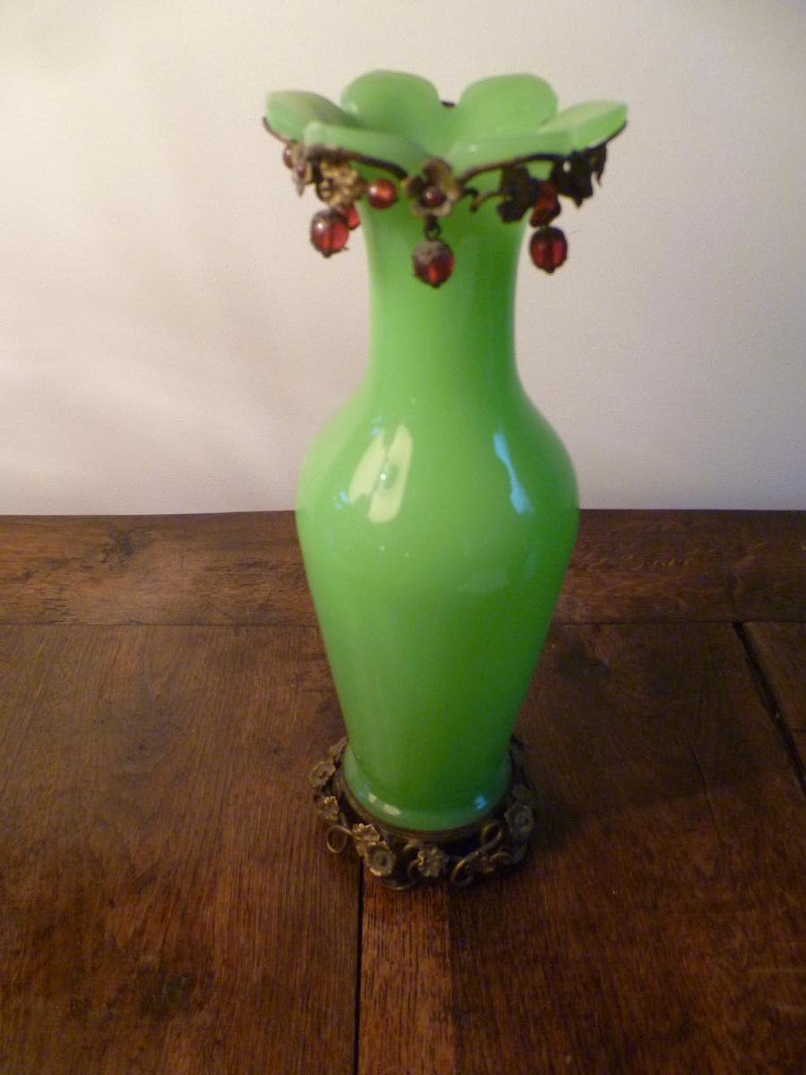 Vase En Opaline Verte