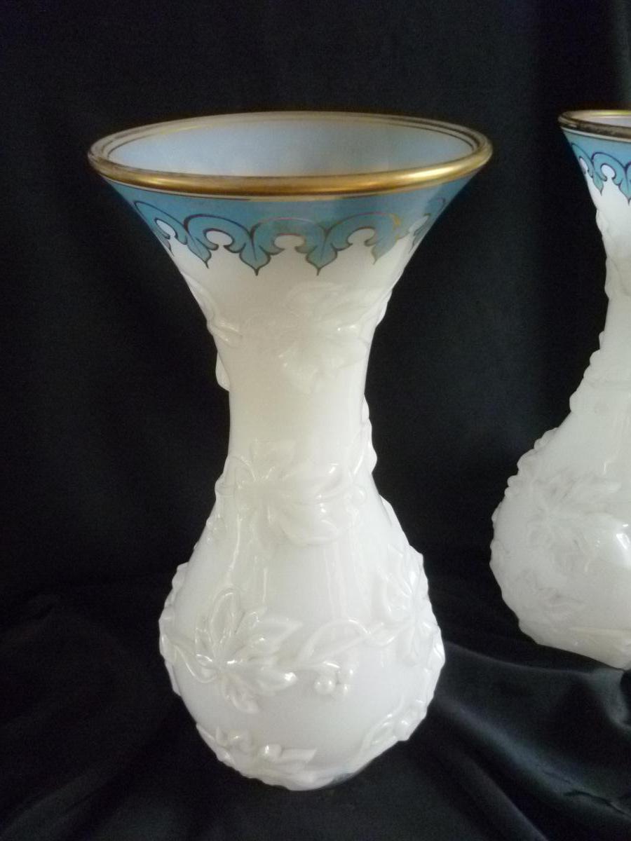 Paire De Grands Vases en Opaline à décor de pampres de Vigne-photo-2