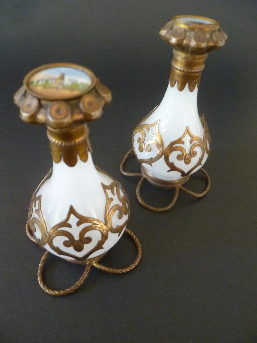 Pair Of Perfume Bottles In Opaline And Brass Dore-photo-2