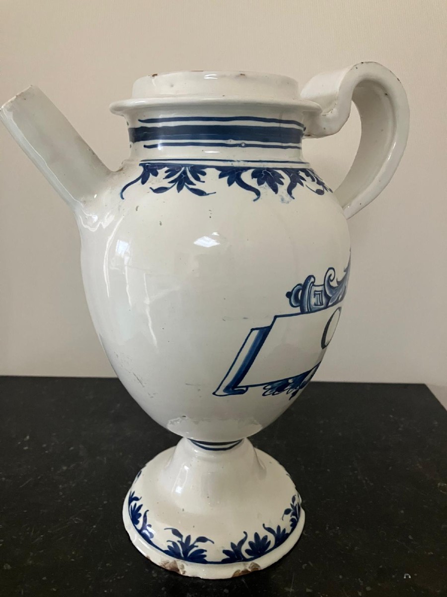  Marseille Chevrette Pot d' apothicaire monastique Franciscains-photo-2