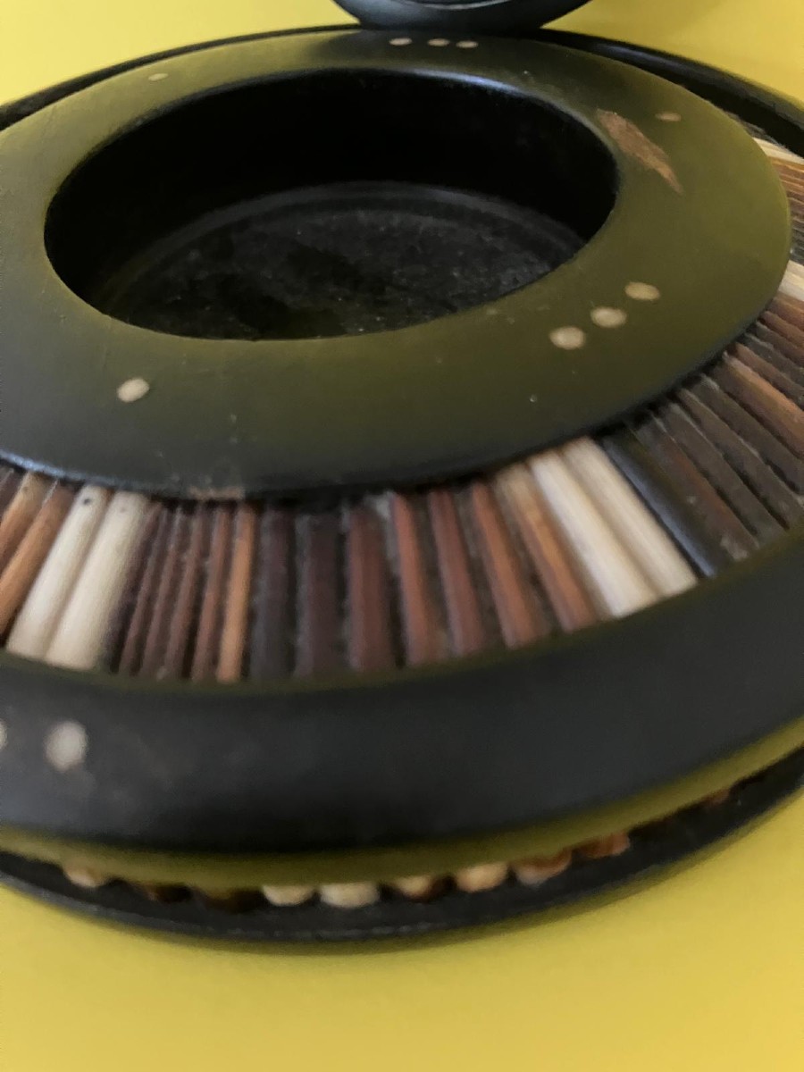 Round Box Of Poec-epic Feathers-photo-3