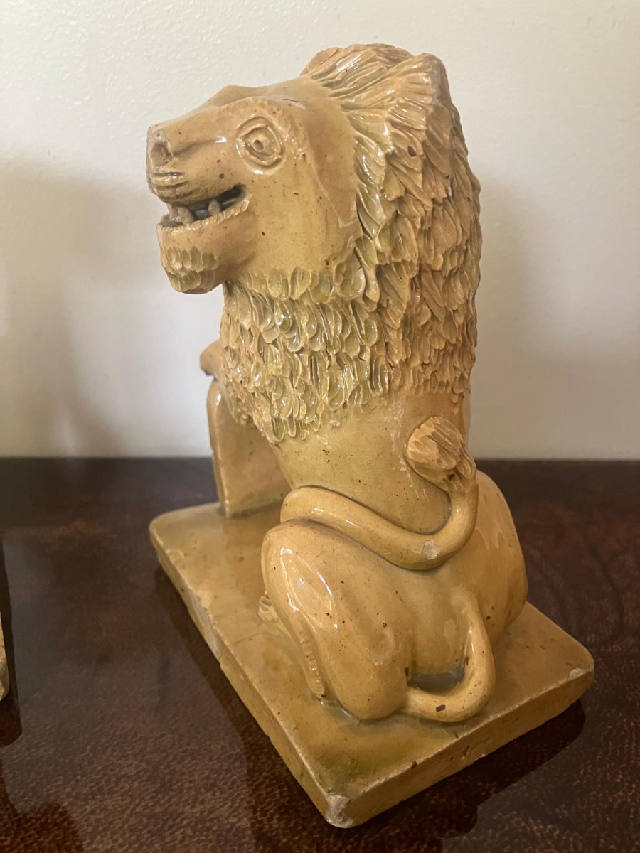Pair Of Glazed Earthenware Lions-photo-3
