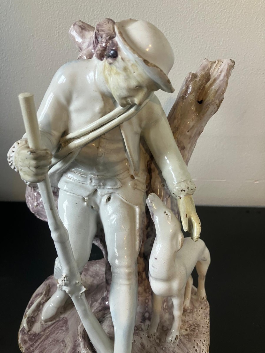 Chasseur et son chien Faience de Saint-Amand-les-Eaux-photo-2