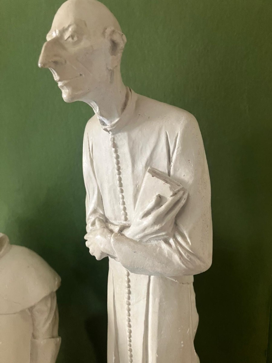 Caricature Statues Of Pol Quentin, A Pot-bellied Monk And A Slender Priest -photo-3