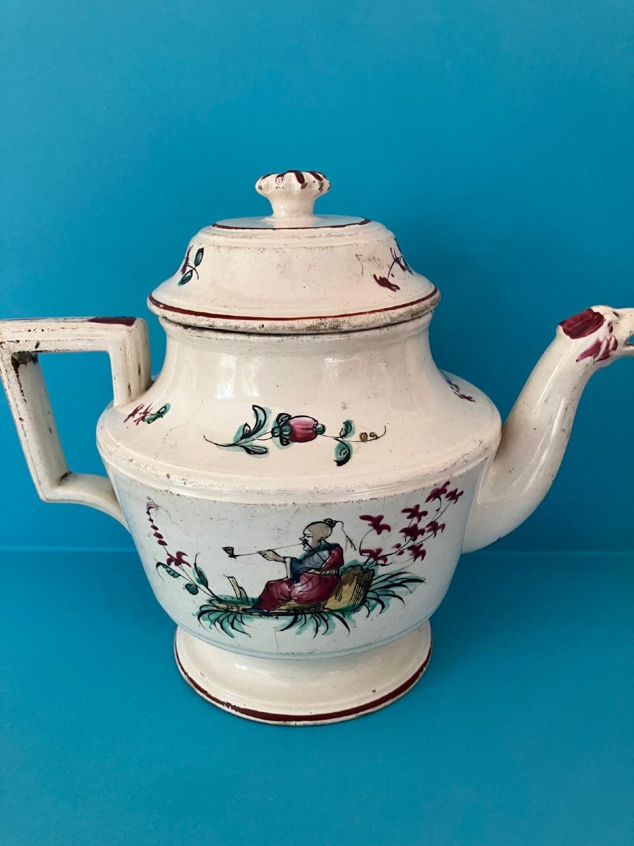 Théière faience de l'Est décor au Chinois 