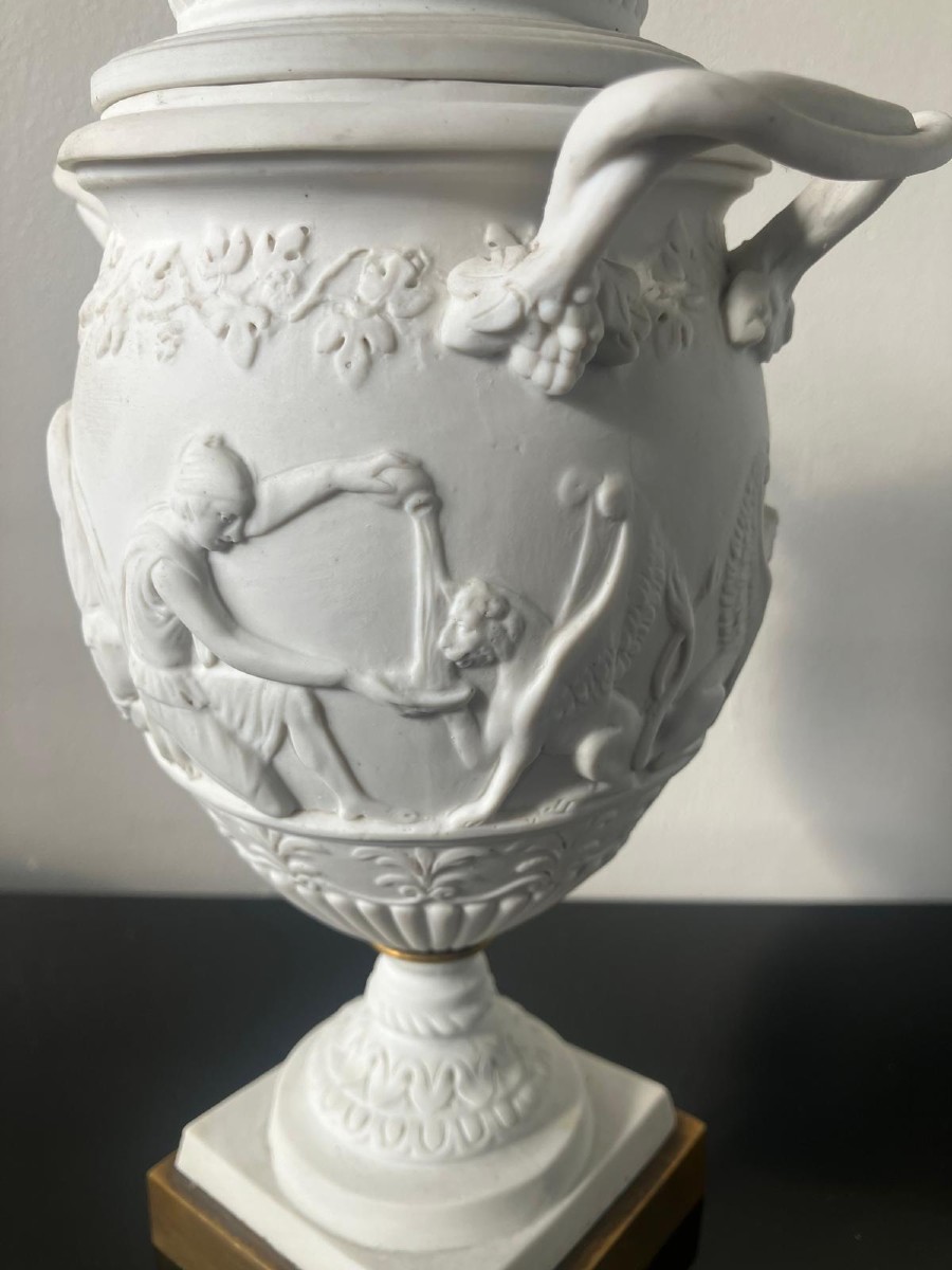Pair Of Sèvres Cookie Vases With Antique Décor-photo-1