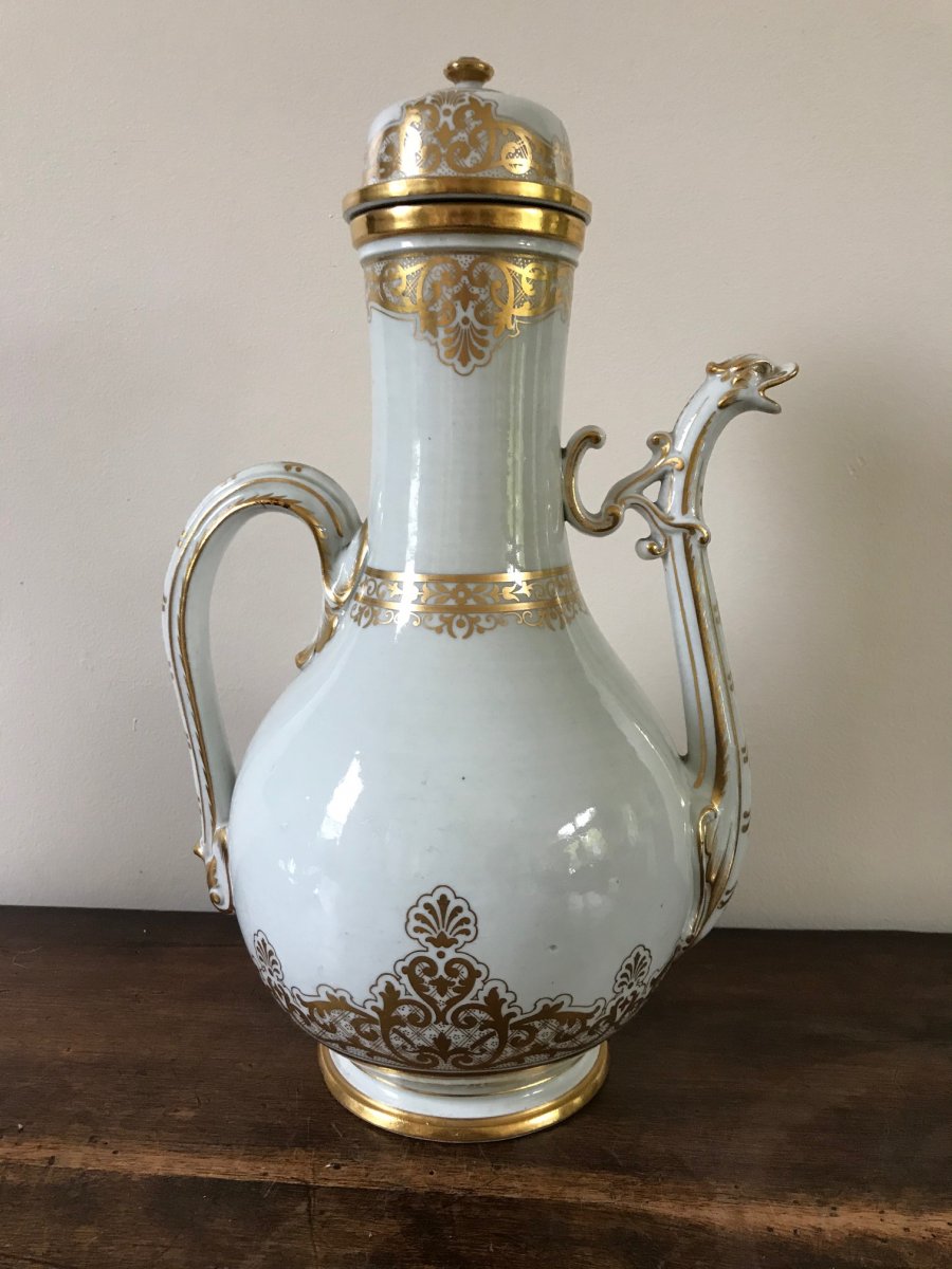 Verseuse En Porcelaine Pour Le Marché Ottoman
