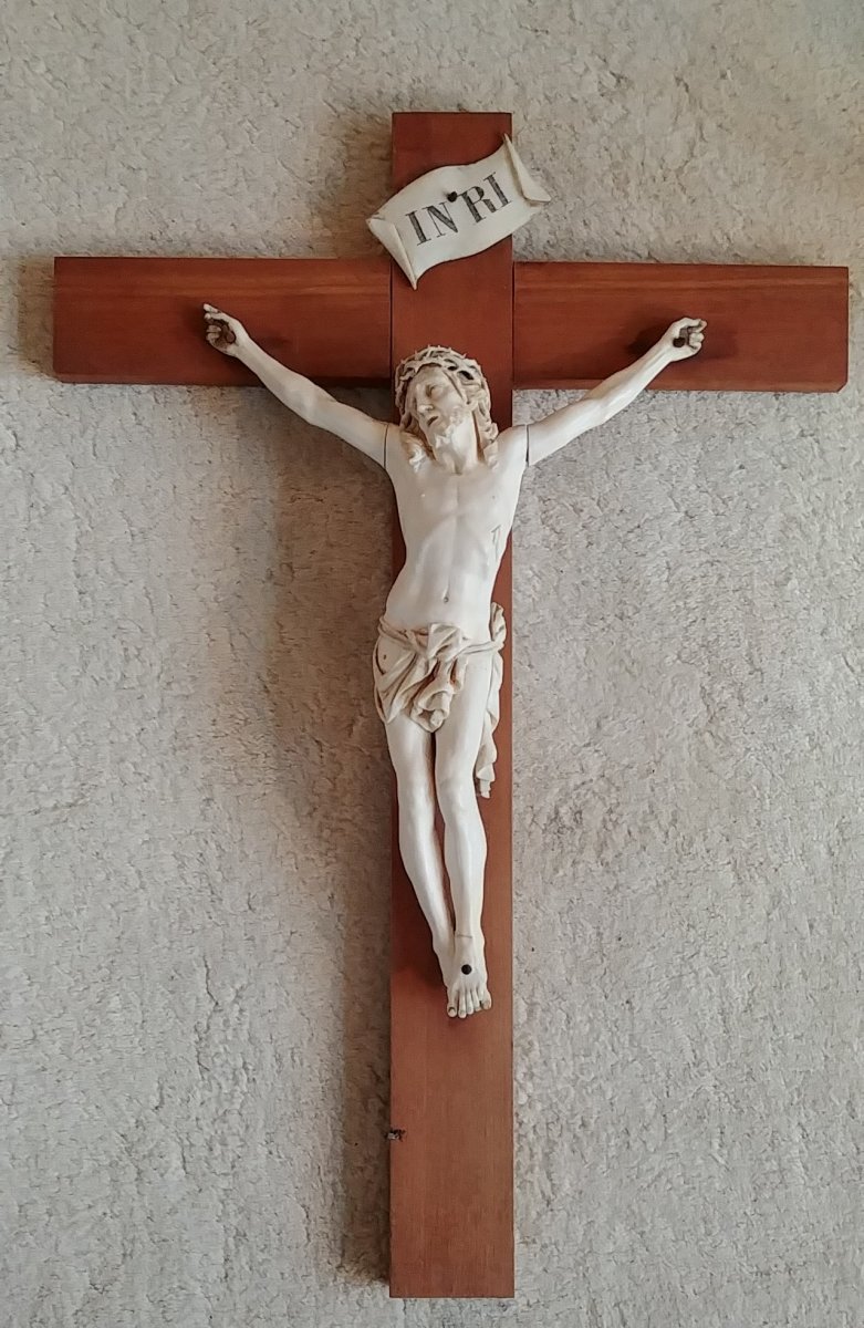 Large Christ In Ivory