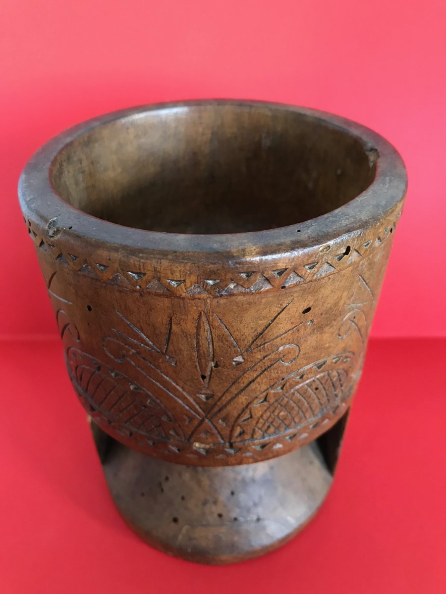 Folk Art - Chalice In Carved Wood-photo-3