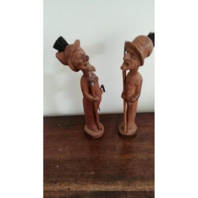 Art Populaire - Deux Personnages En Bois Sculpté