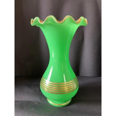 Vase En Opaline Verte