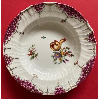 Assiette En Porcelaine Allemande