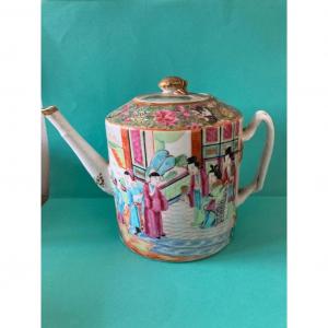 China Canton - Porcelain Teapot