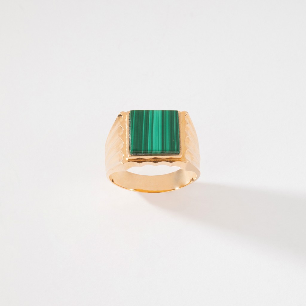 Yellow Gold Signet Ring Adorned With A Square Malachite