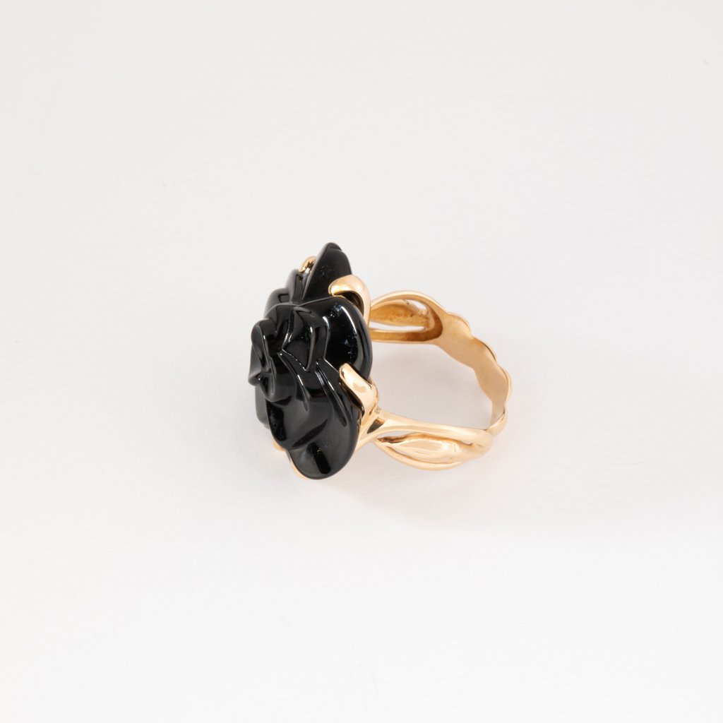 Bague Camelia or jaune de la maison Chanel-photo-2