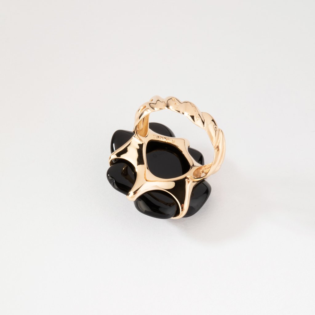 Bague Camelia or jaune de la maison Chanel-photo-3
