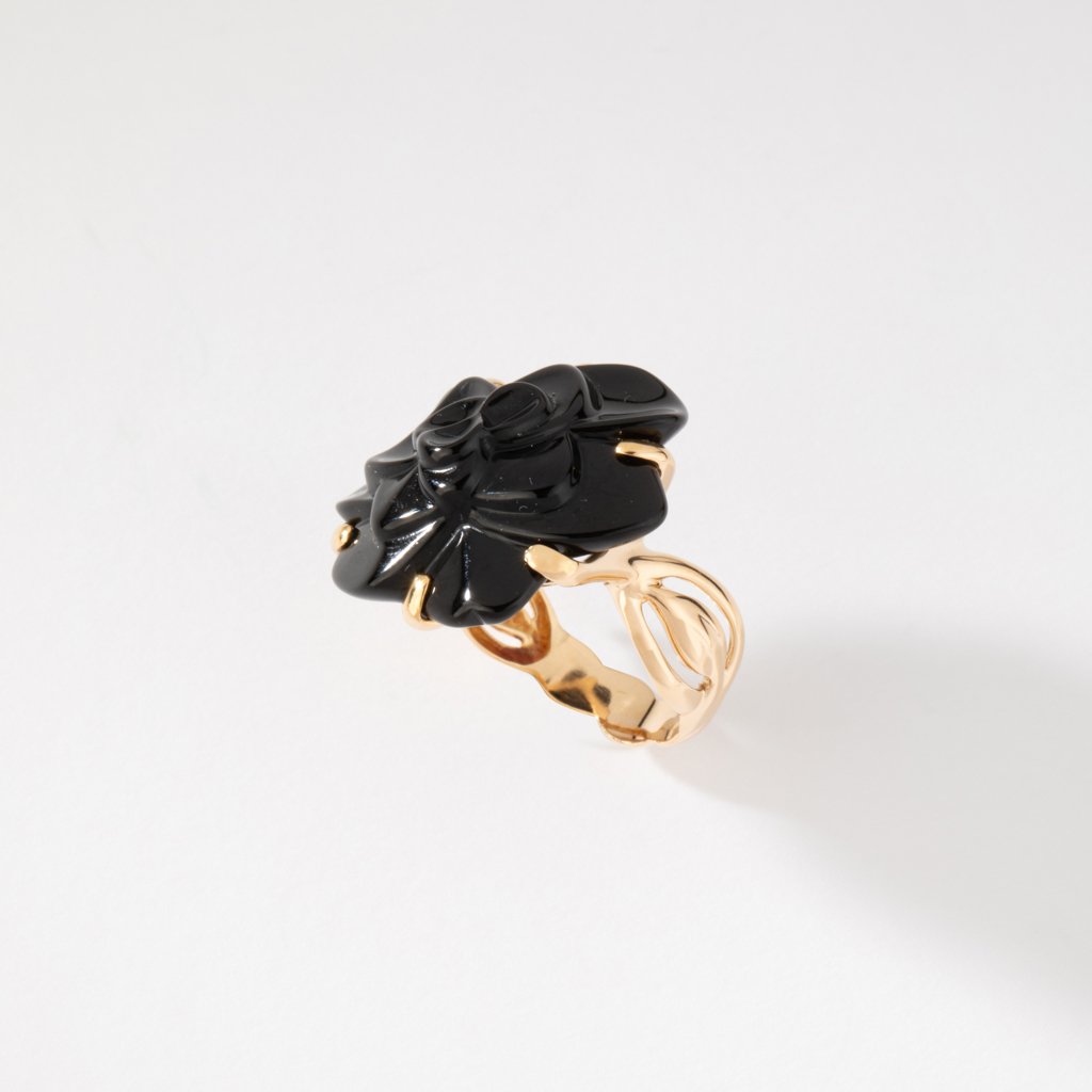 Bague Camelia or jaune de la maison Chanel-photo-2