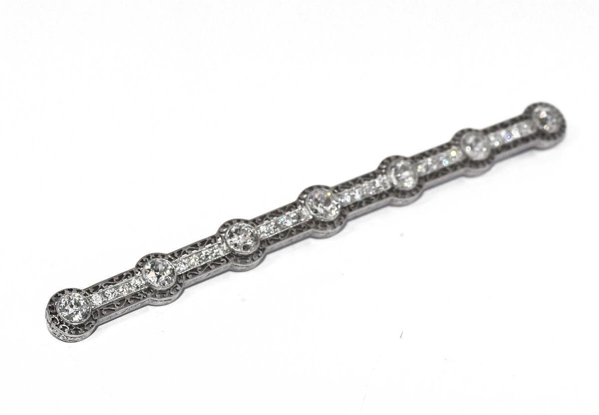 Broche En Platine Et Diamant époque Art Déco