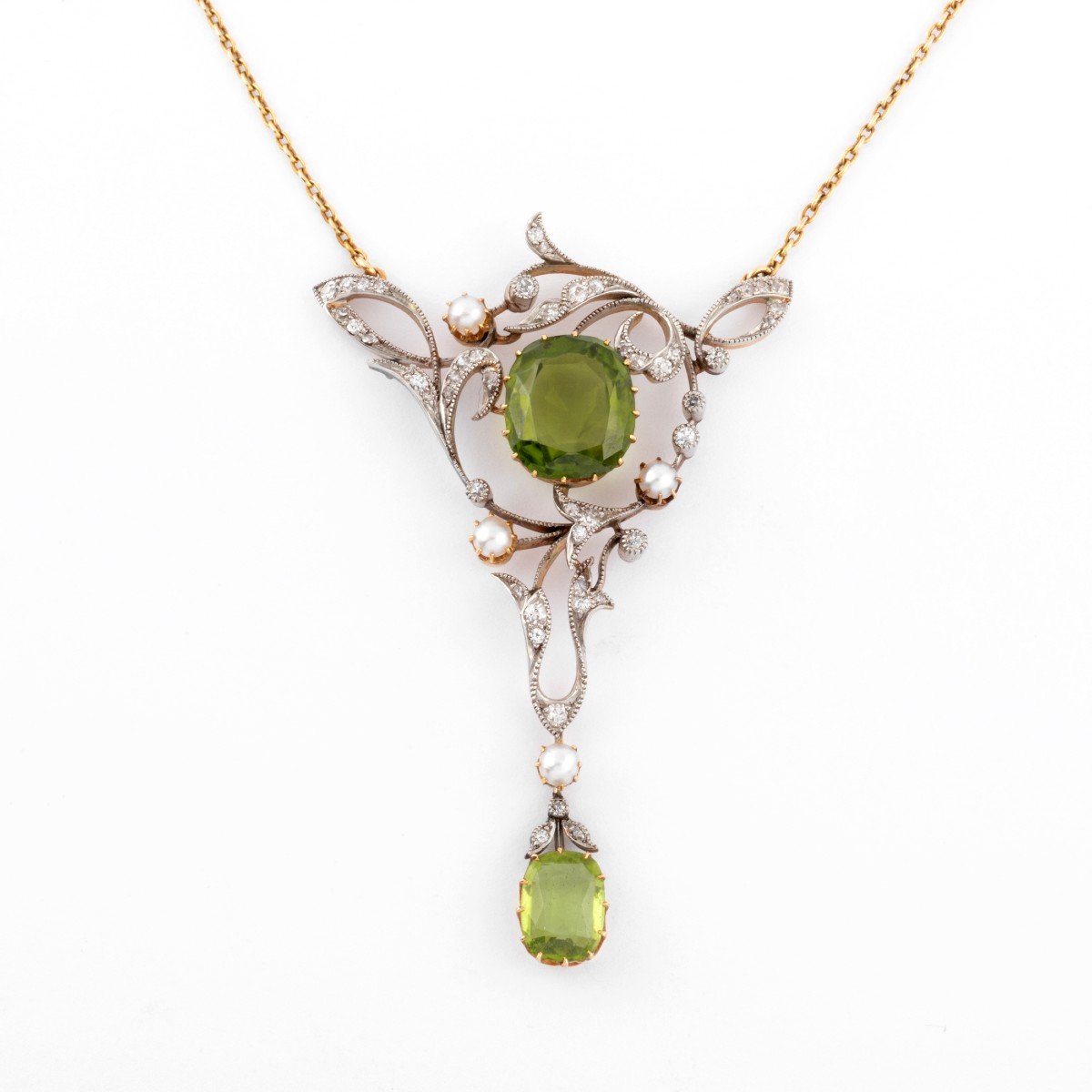 Collier Or Jaune Et Argent Napoléon III Orné De Péridot