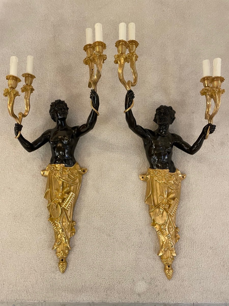 Pair Of Bronze Wall Lamp-photo-2