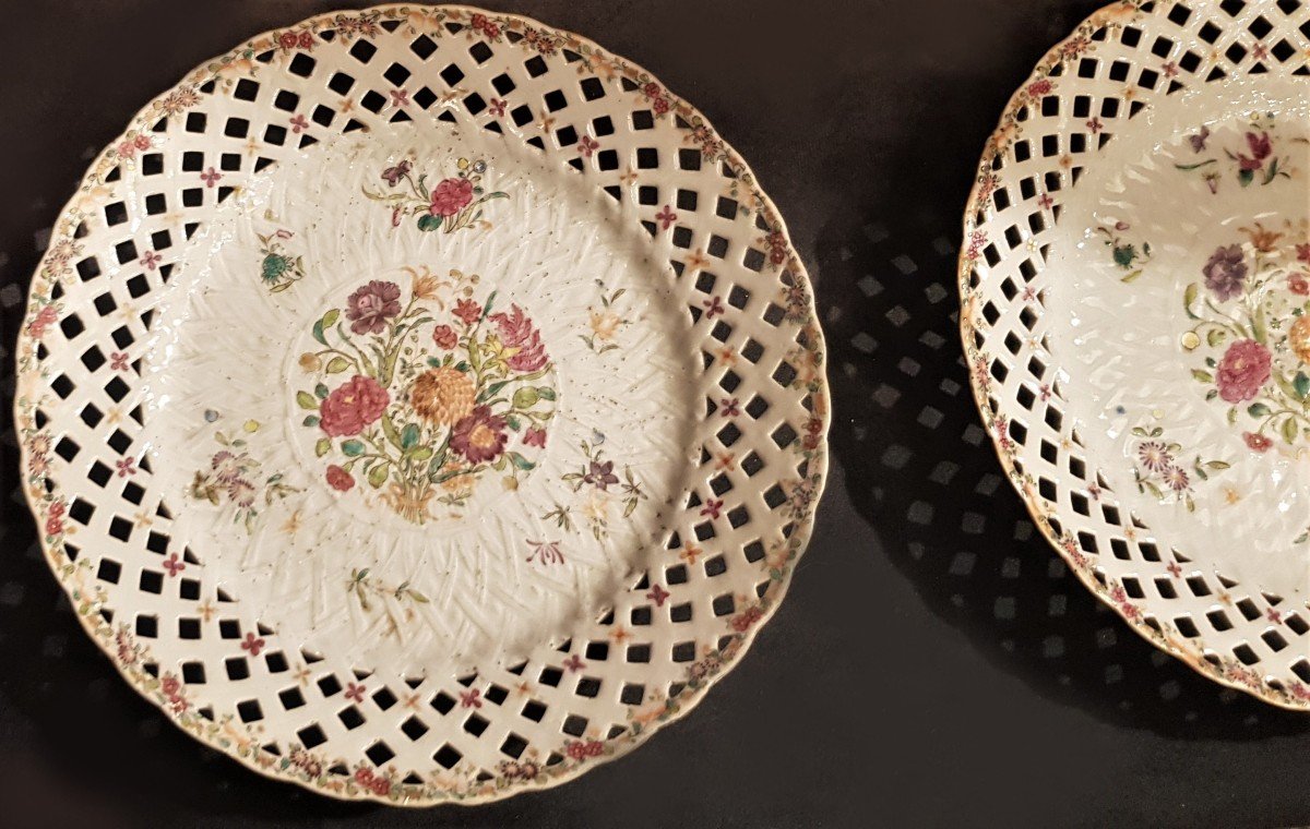 Pair Antique Chinese Plates XIX Openwork Porcelain Floral Decor 23 Cm Diameter-photo-2