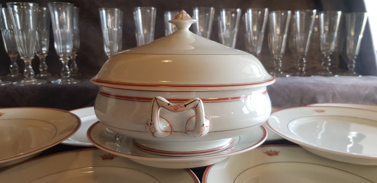 Lot Onze Assiettes Et Soupière Porcelaine XIX S  Couronne Marquis Fabrication C. Garnier & Cie-photo-1