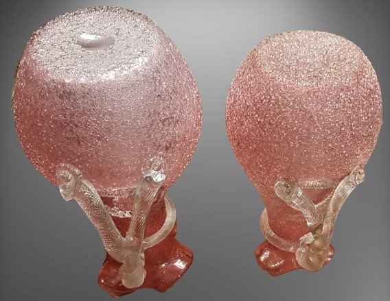 Pair Of Jugs Decanters Jugs With Ice Reserve Early XXs Frosted Pink Blown Glass H 26.5 And 30 C-photo-1