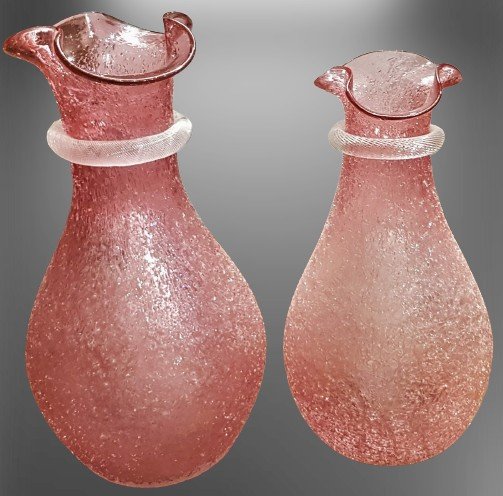 Pair Of Jugs Decanters Jugs With Ice Reserve Early XXs Frosted Pink Blown Glass H 26.5 And 30 C-photo-3