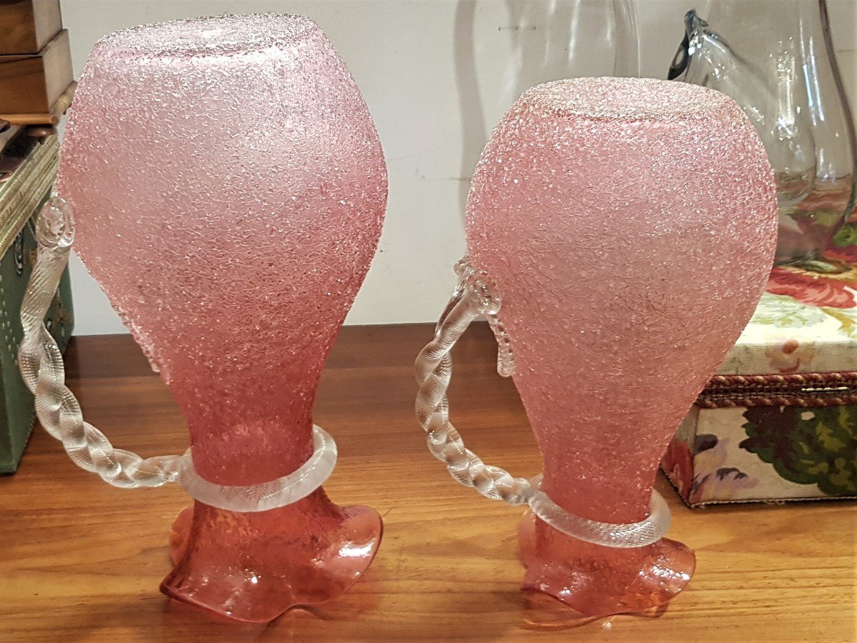 Pair Of Jugs Decanters Jugs With Ice Reserve Early XXs Frosted Pink Blown Glass H 26.5 And 30 C-photo-4