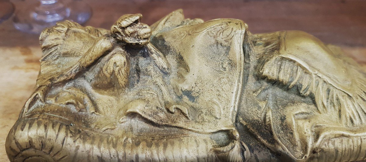 Old Mechanical Secret Box In Bronze Erotica Entwined Couple-photo-2