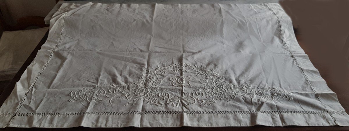  Couvre Taie En Lin Richement Brodé Fleurs Et Monogramme Cm 110x80-photo-2