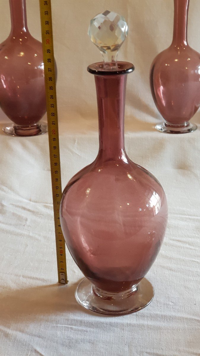 Suite Of 4 Old Carafes In Eggplant-colored Blown Glass-photo-1