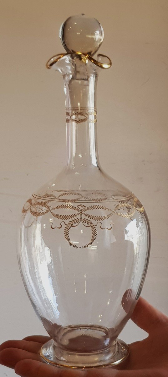 Beautiful Old Baccarat Crystal Decanter Engraved With A Golden Frieze Mod. Byzantine
