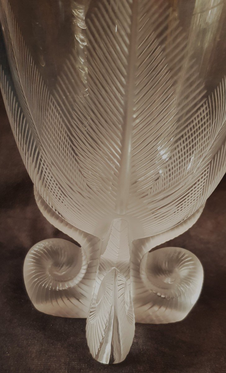 Ancien Vase En Cristal  Lalique Mod. Osmonde