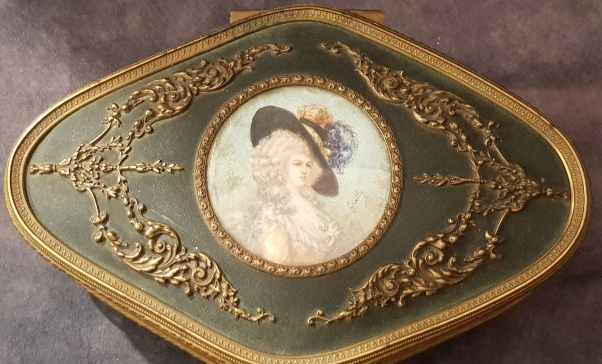 Old Glass And Brass Jewelry Box With Miniature-photo-2