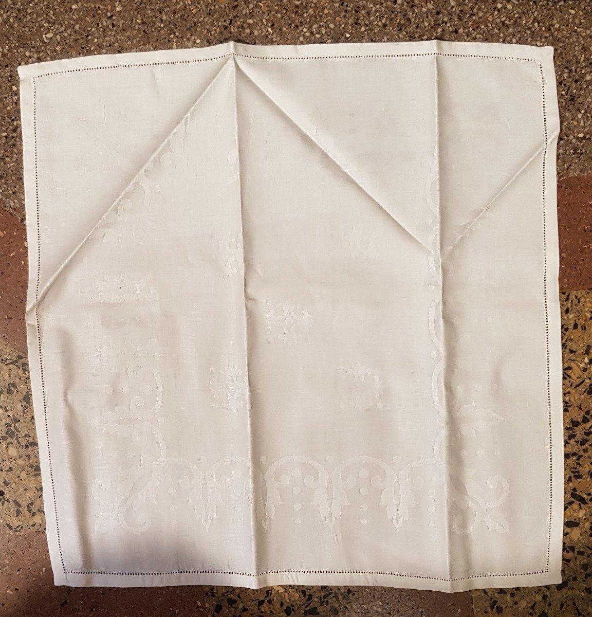 Old Rectangular Tablecloth And Its 12 Napkins White Damask -photo-1