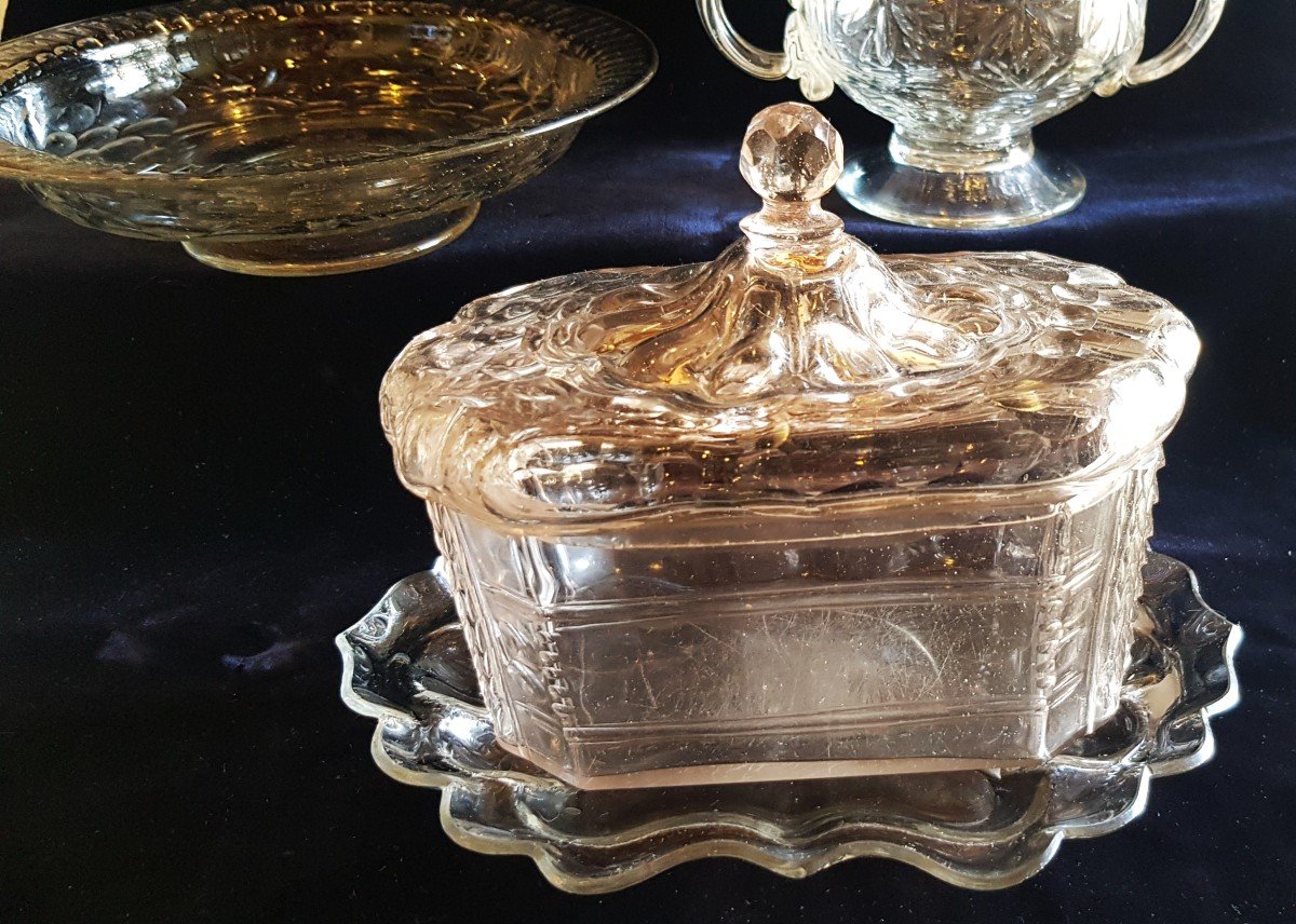 Old Venitian Covered Pot And Its  Tray In Blown And Engraved Glass-photo-2