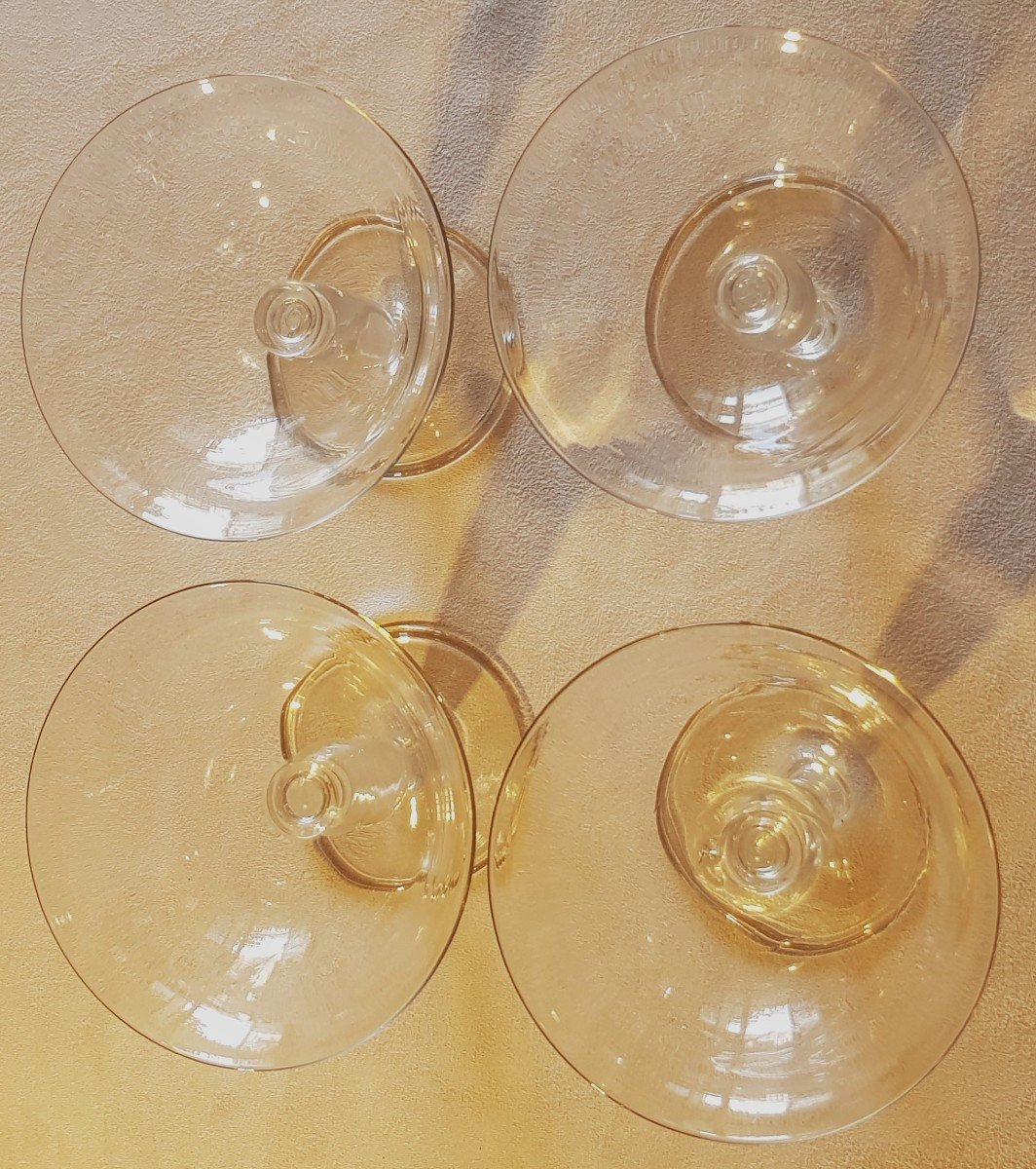 Set Of 4 Old Champagne Glasses In Blown Glass-photo-4