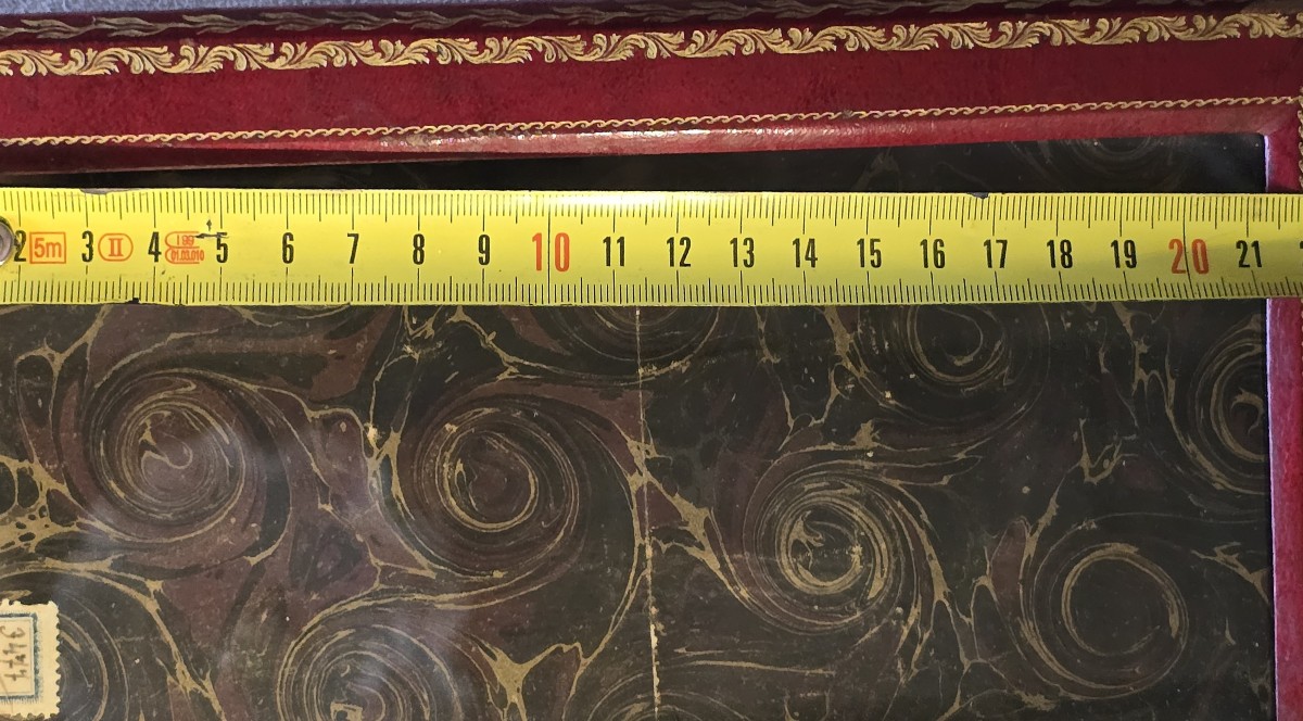 Antique Tabletop Frame In Faux Leather Paper-photo-4