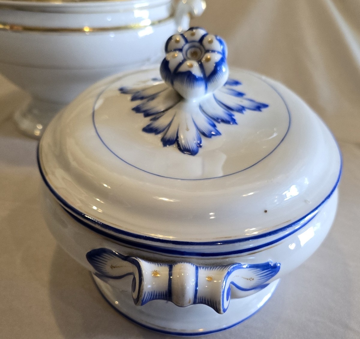 Antique Oval Porcelain Soup Tureen-photo-4