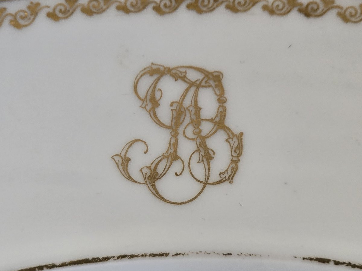 Ancienne assiette en porcelaine ronde monogramme et couronne princière-photo-3