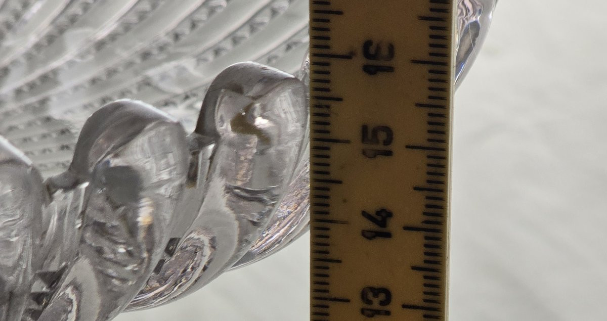 ancienne coupe sur pied en verre  moulé Baccarat diamètre 20 cm-photo-6