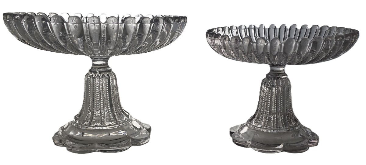 ancienne coupe sur pied en verre  moulé Baccarat diamètre 20 cm-photo-7
