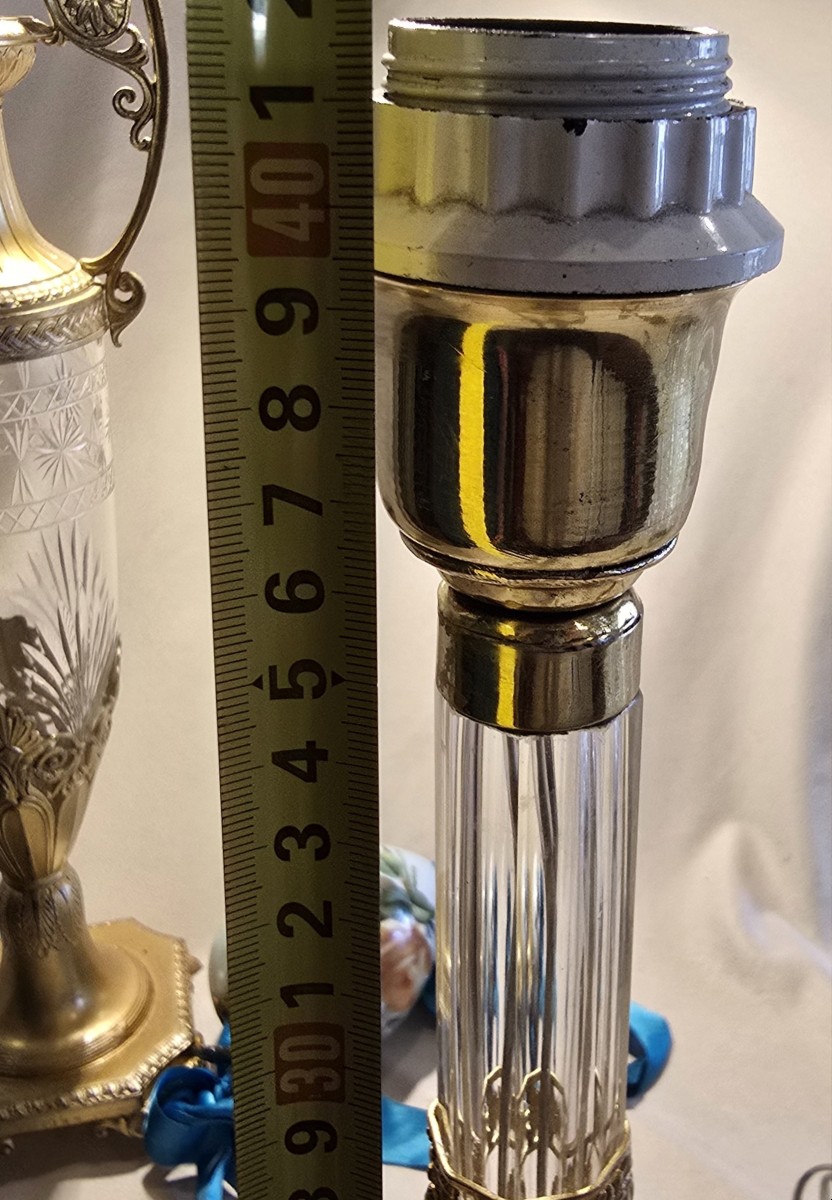  ancien pied de lampe en cristal et ornements en  metal doré -photo-7