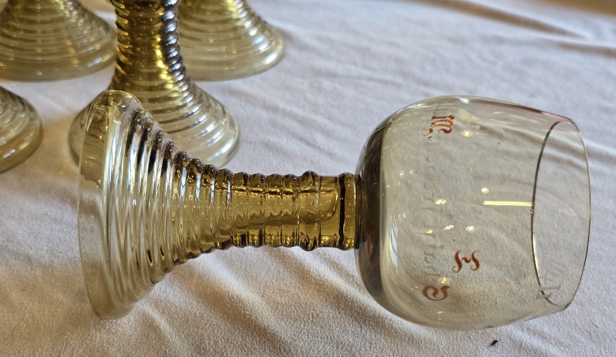 Set Of 12 Römer Wine Glasses In Enameled Blown Glass-photo-1